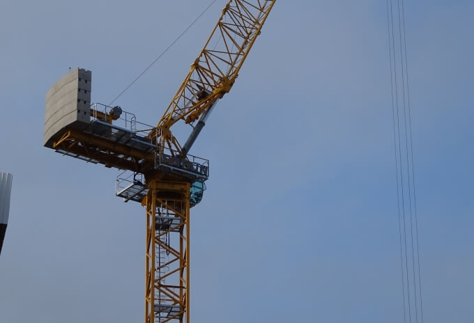 World's-first-Potain-MRH-175-hydraulic-luffing-jib-crane-commissioned-for-Glasgow-apartment-construction-project-03.JPG
