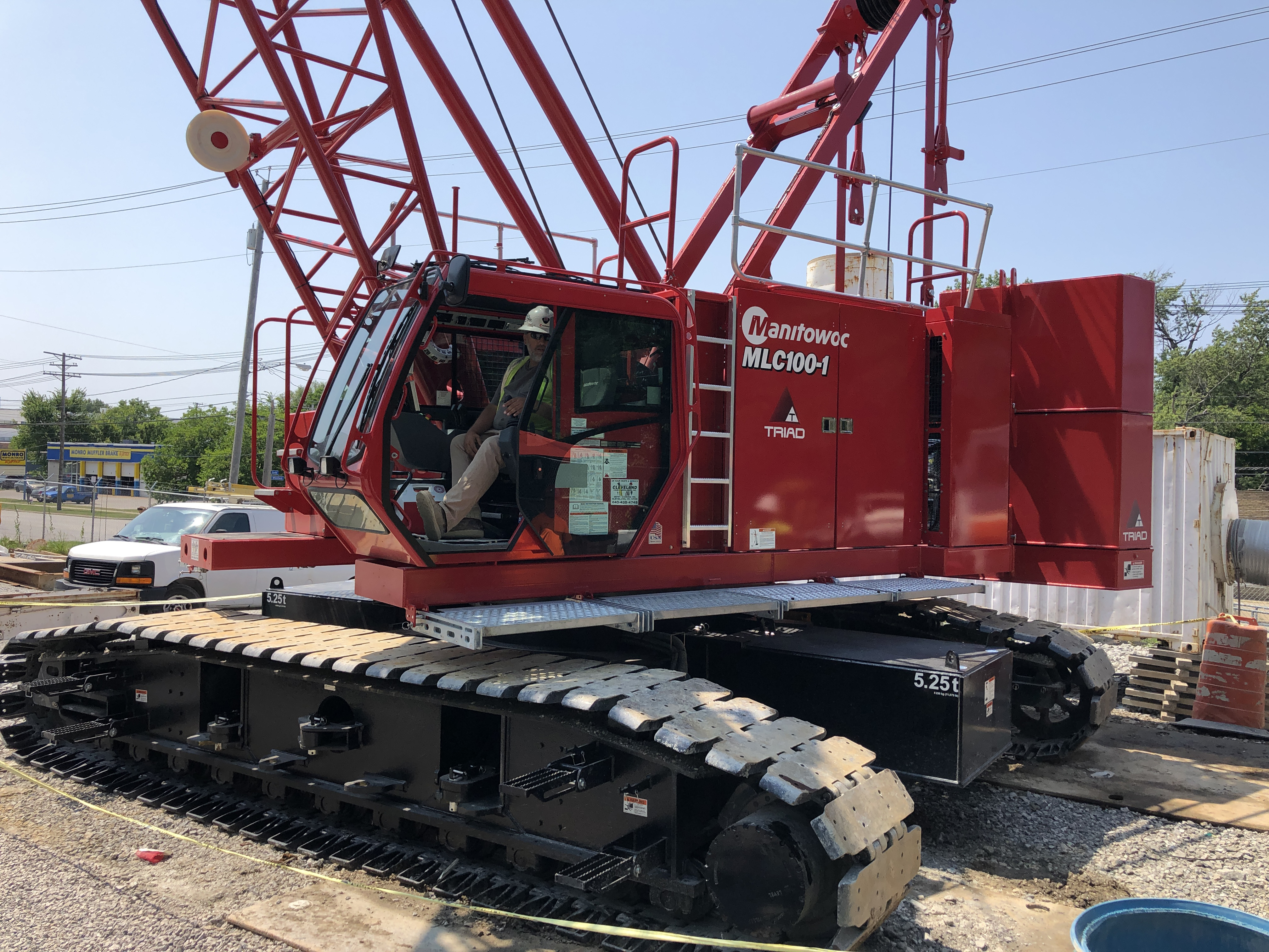 Manitowoc MLC1001 racks up 2,500 faultless hours on tunneling project