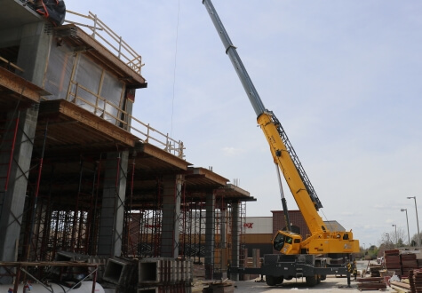 Nebraska-Crane-adds-strength-and-flexibility-to-its-fleet-with-a-Grove-GRT9165-2.JPG