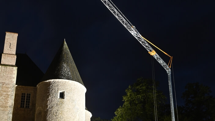 Igo-M-24-19-night-background.jpg