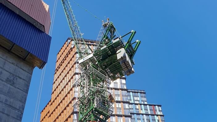 Three-Potain-cranes-chosen-for-iconic-new-London-skyscraper-01.jpg