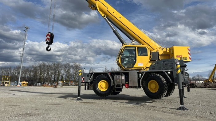 Grove-GRT550-marks-new-era-of-high-performing-rough-terrain-cranes-1.jpg