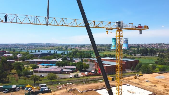 Potain-MCT-185-supports-construction-of-new-housing-project-in-South-Africa-08.jpg