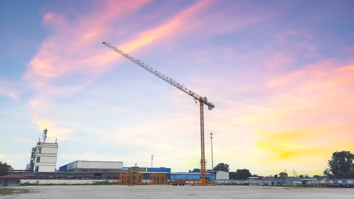 New-Potain-MCT-105-topless-tower-crane-from-Manitowocs-India-factory-01-low-res.png