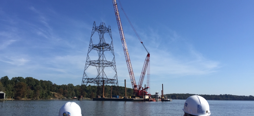 Barge-mounted MLC650 boosts efficiency for Virginia transmission tower replacement (3)