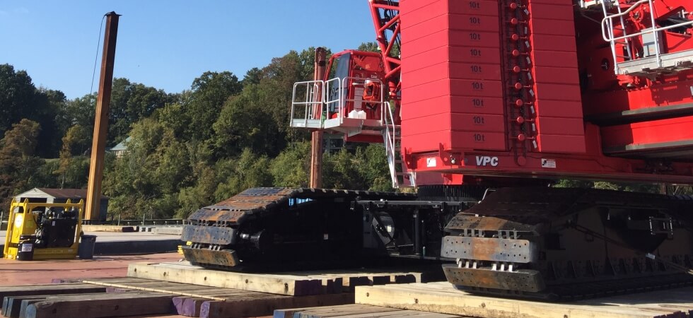 Barge-mounted MLC650 boosts efficiency for Virginia transmission tower replacement (5)
