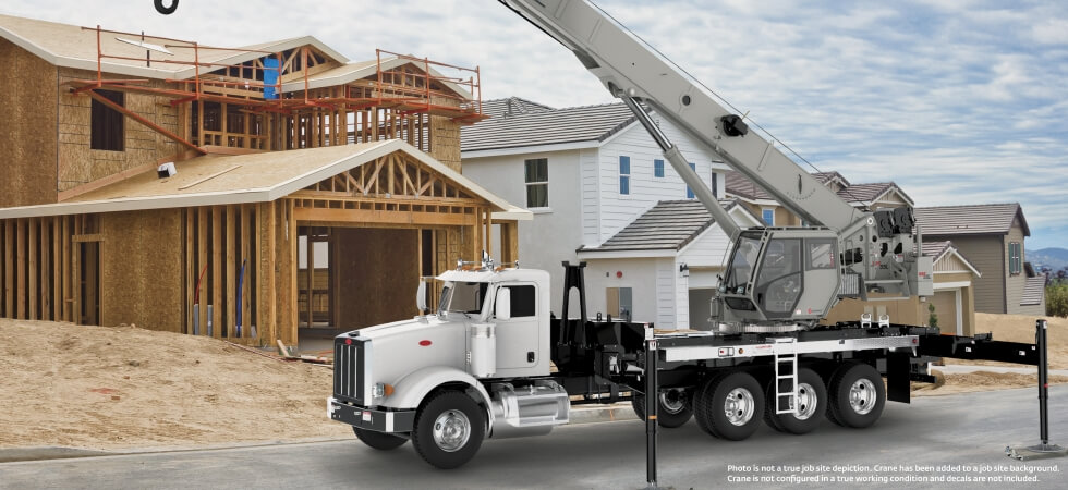 Manitowoc-introduces-the-long-reaching-National-Crane-NBT50L-Series-boom-trucks-at-Crane-Days-2018.jpg
