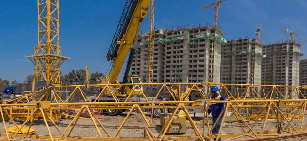 Manitowoc-cranes-expedite-construction-of-Athletes-Village-at-venue-for-2019-Pan-American-Games-1.jpg