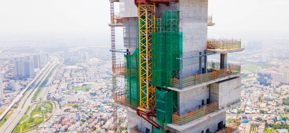 Potain-cranes-lead-construction-on-Vietnam-s-tallest-building-3.jpg