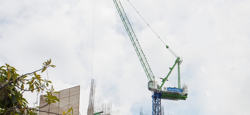 Syntec-Construction-takes-Thailand-s-first-Potain-MCR-160.jpg