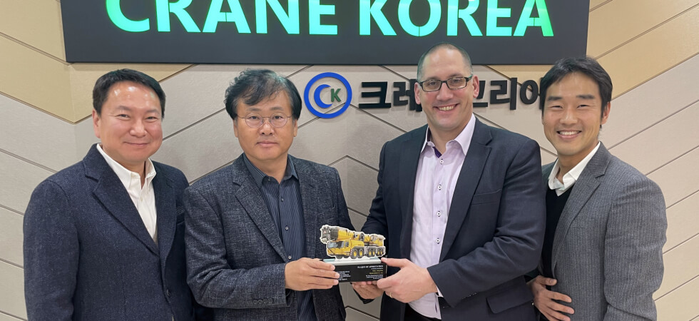 Crane-Korea-expands-its-fleet-with-two-new-Grove-five-axle-all-terrain-cranes.jpg