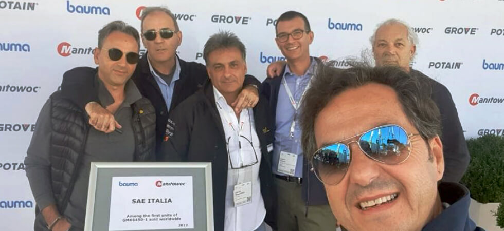 SAE-ITALIA-adds-a-six-axle-custom-crane-to-its-Grove-portfolio-using-Manitowocs-Lift-Solutions-group-4.jpg