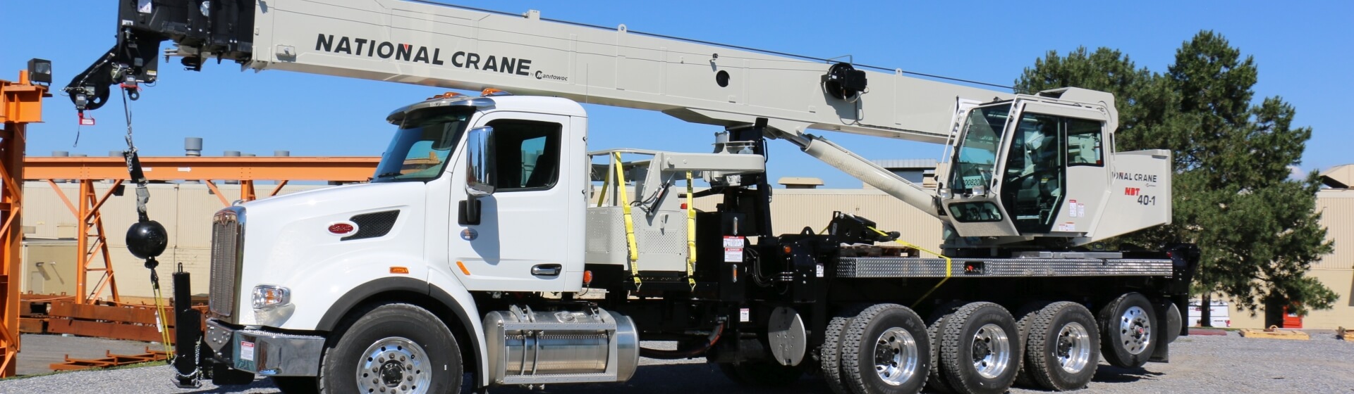 Swing-seat boom truck Range National Crane.jpg Swing-seat-boom-truck-Range-National-Crane_0.jpg