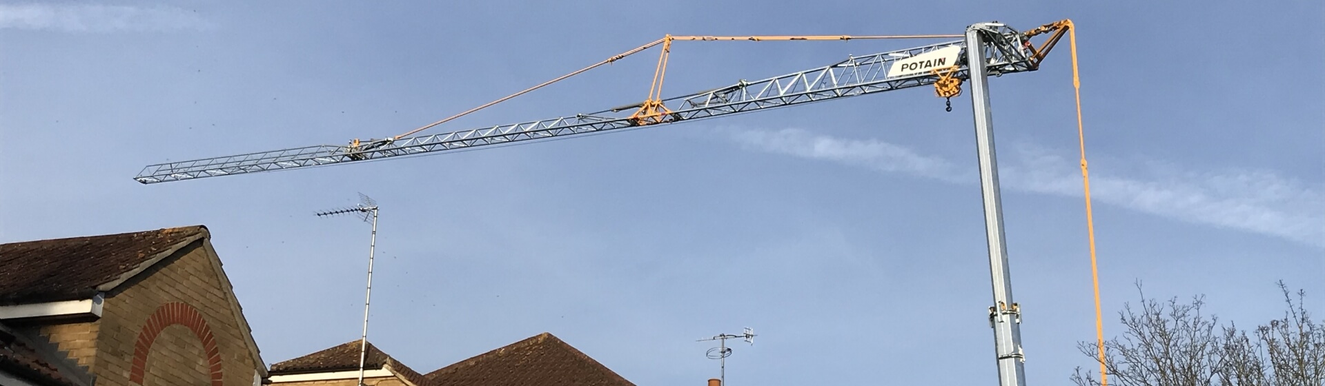 Sparrow-Crane-Hire-responds-to-increase-in-restricted-urban-job-sites-with-Potain-Hup-40-30-purchase-1.JPG