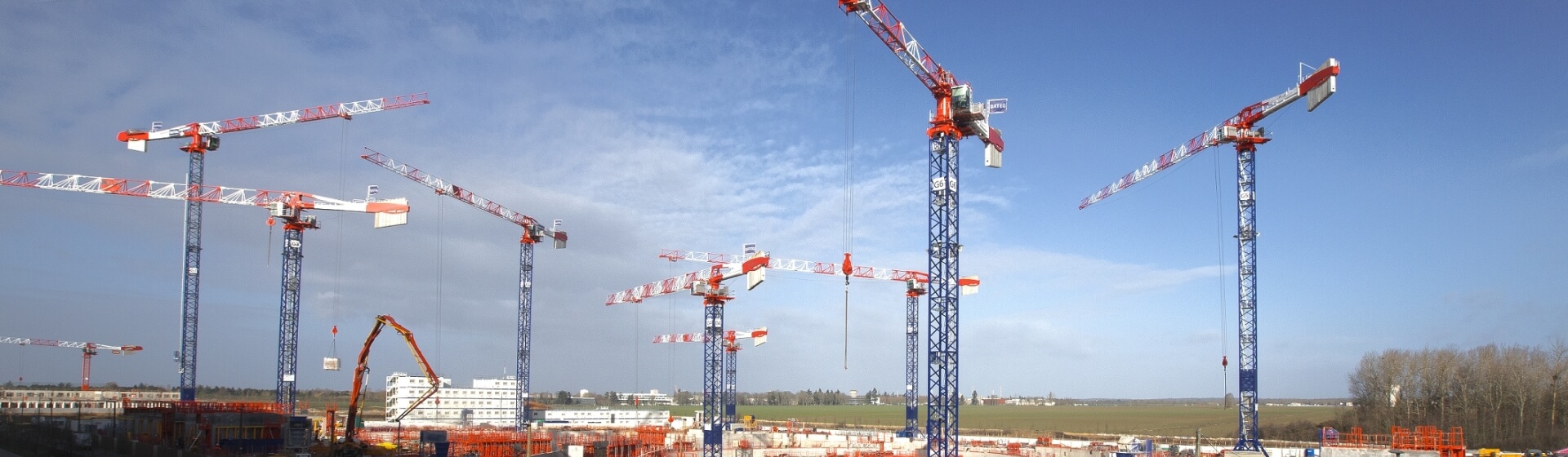 Eight Potain MDT 389 cranes speed construction of cutting-edge medical research facility (Picture 1) Eight-Potain-MDT-389-cranes-speed-construction-of-cutting-edge-medical-research-facility-01.jpg