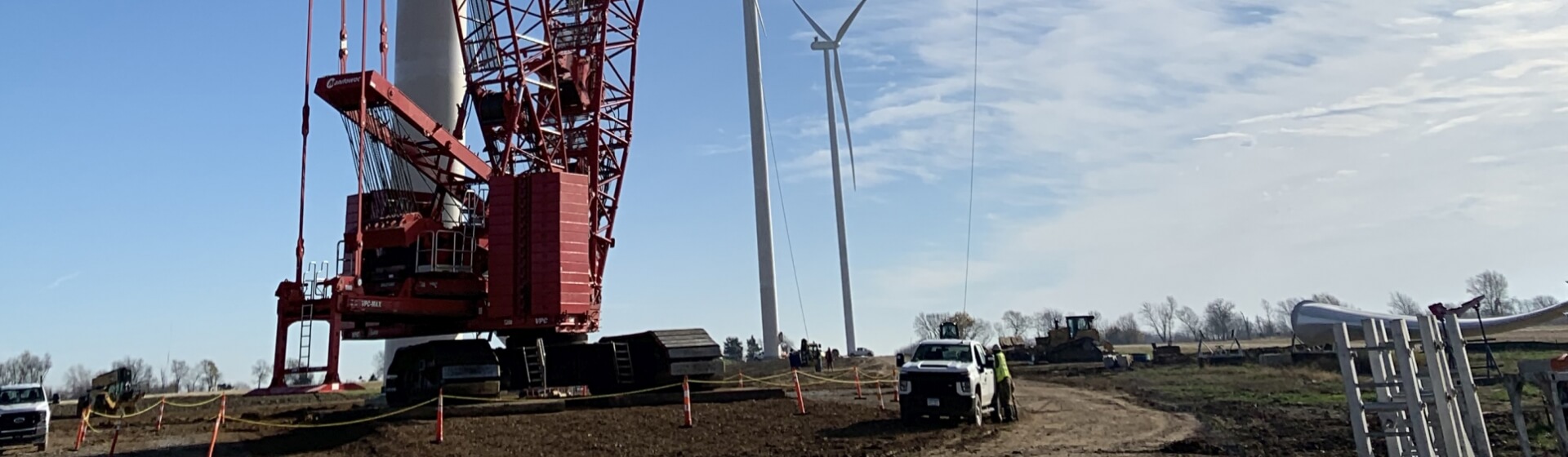 Manitowoc crawler cranes deliver strong performance to wind farm builder IEA Constructors (Picture 1) Manitowoc-crawler-cranes-deliver-strong-performance-to-wind-farm-builder-IEA-Constructors.jpg