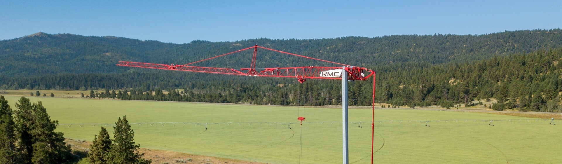 Potain-cranes-drive-efficiency-for-Pinetop-Custom-Homes-01.jpg