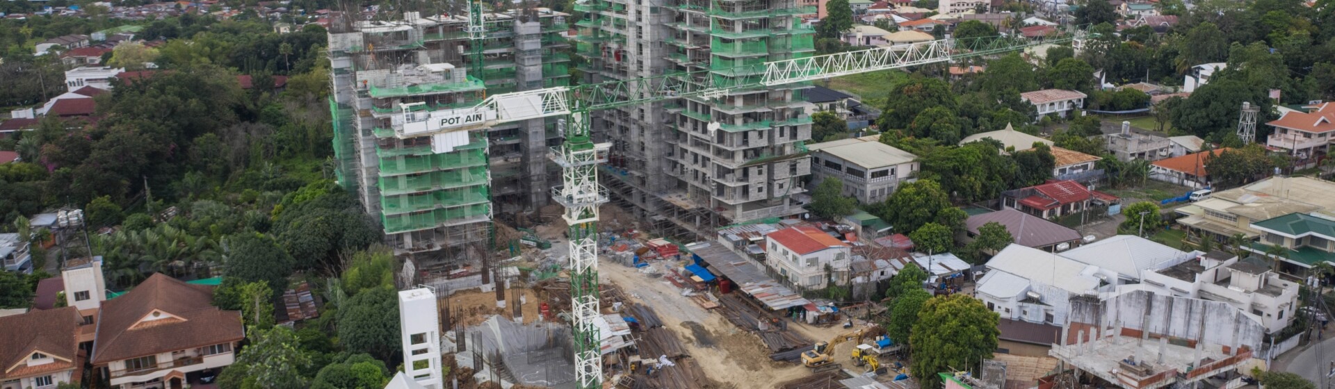 First Potain MCT 275 cranes in the Philippines get to work (picture 1) First-Potain-MCT-275-cranes-in-the-Philippines-get-to-work-01.jpg