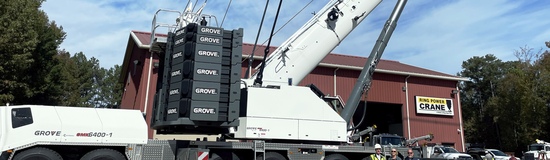 First-Grove-GMK6400-1-in-North-America-goes-to-Heaton-Erecting-in-Georgia-1.jpg