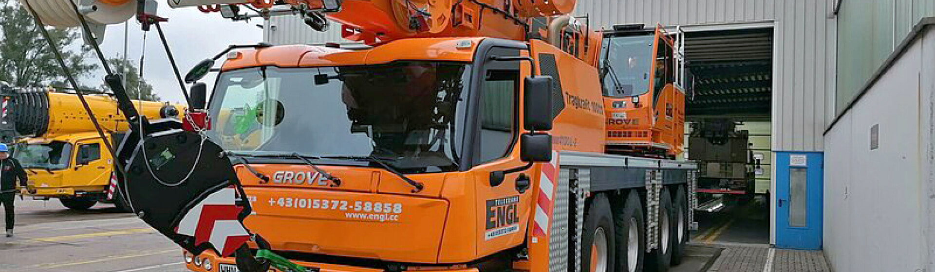 Engl expands crane rental fleet with new Grove GMK4100L-2 all-terrain crane (image 1) Engl-expands-crane-rental-fleet-with-new-Grove-GMK4100L-2-all-terrain-crane-1.jpg