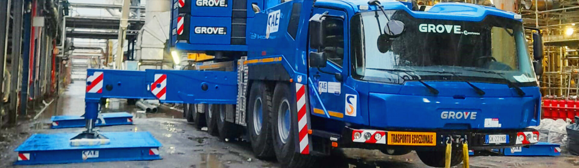 SAE ITALIA adds a six-axle custom crane to its Grove portfolio using Manitowoc’s Lift Solutions group (image 2) SAE-ITALIA-adds-a-six-axle-custom-crane-to-its-Grove-portfolio-using-Manitowocs-Lift-Solutions-group-2.jpg