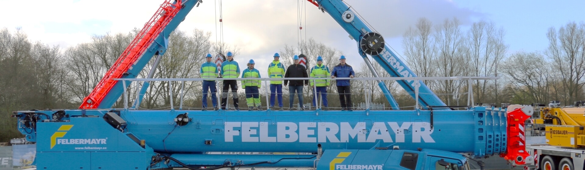 Three-new-Grove-all-terrain-cranes-boost-Felbermayrs-fleet-1.jpg
