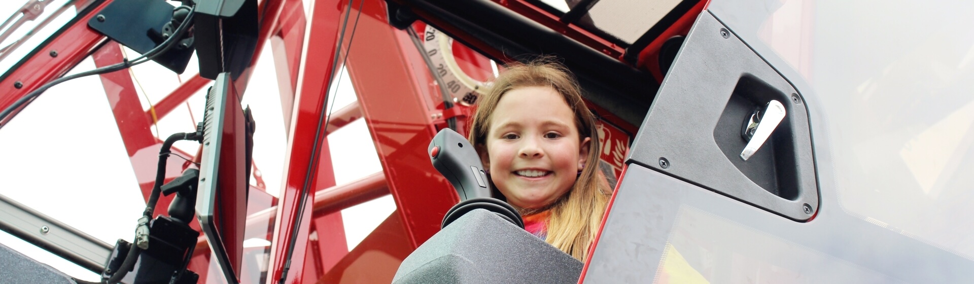 Manitowoc lifts its community with Family Day festivities (image 1) Manitowoc-lifts-its-community-with-Family-Day-festivities-1.jpg