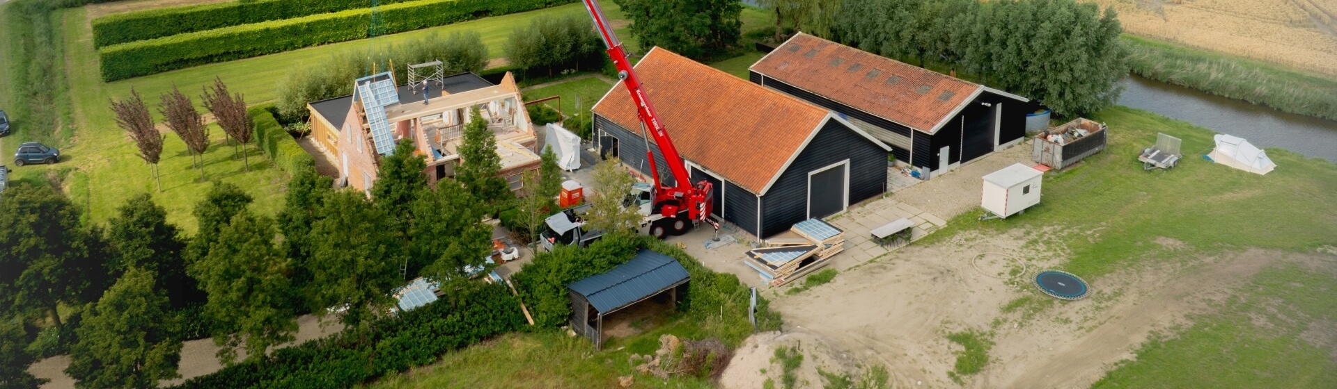 Dutch-crane-company-receives-one-of-Europes-first-Grove-GMK4080L-all-terrain-cranes-1.jpg