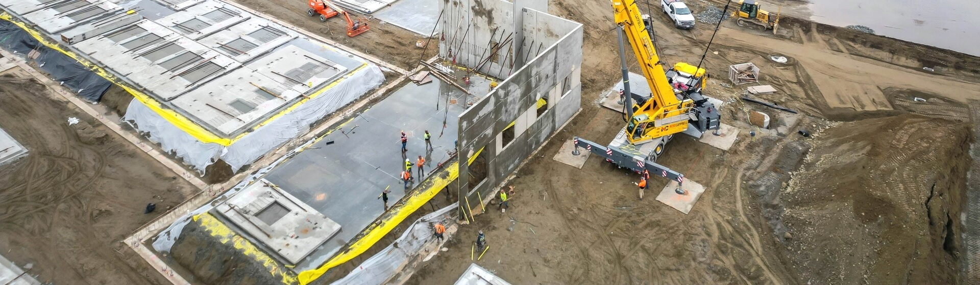 NessCampbell Crane + Rigging’s new Grove GMK6450-1 excels in tilt-up panel lift project (image 1) NessCampbell-Crane-and-Riggings-new-Grove-GMK6450-1-excels-in-tilt-up-panel-lift-project-1.jpg
