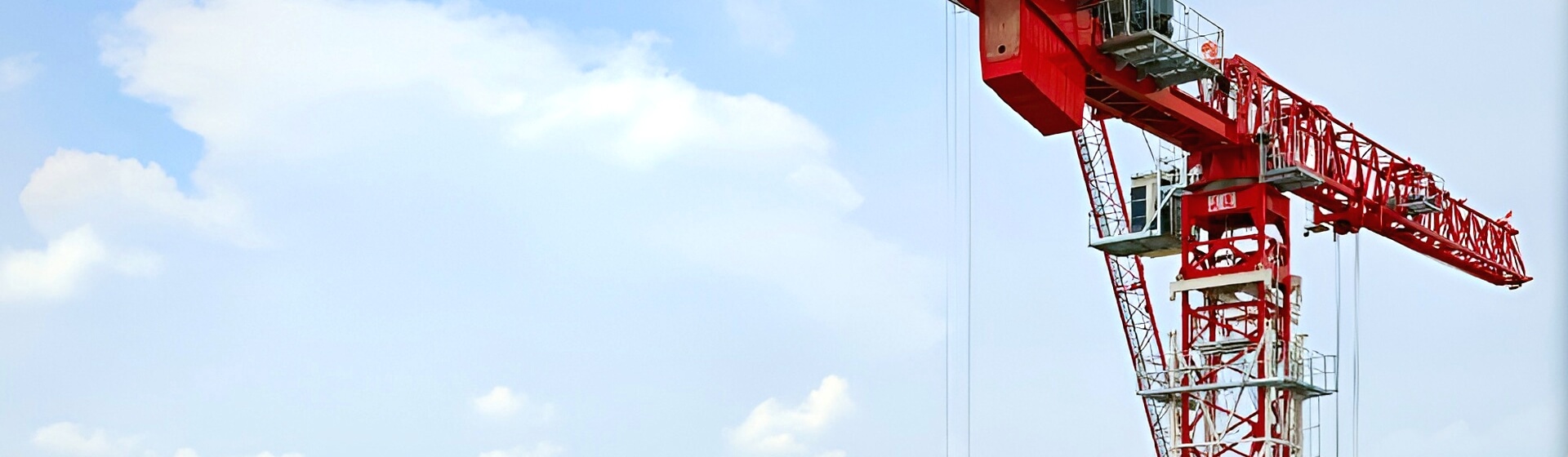 Several-large-Potain-topless-cranes-selected-for-Singapore-HDB-housing-project.jpg