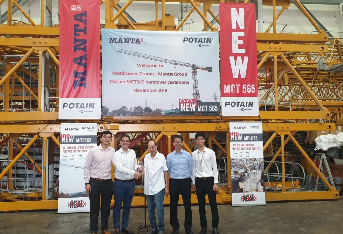 Manta-enjoys-success-with-first-Potain-MCT-565-topless-cranes-in-Singapore-2.JPG