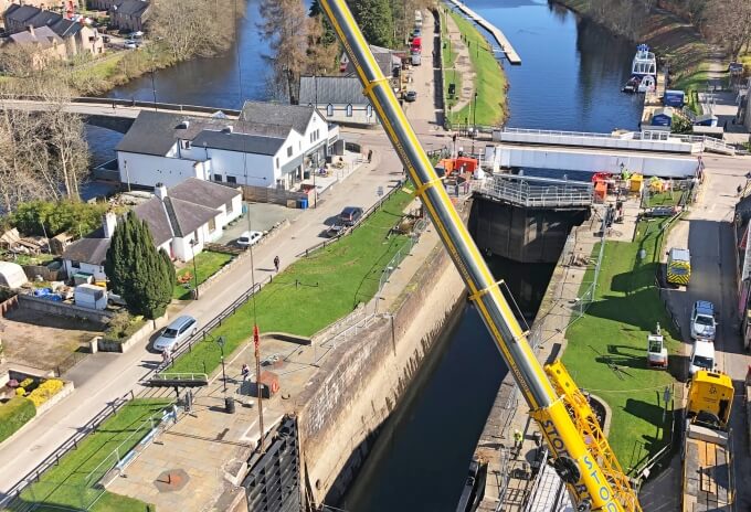 Using a 42 m main boom with 80 t of counterweight, Stoddart’s GMK5250L lifts 22 t within a 24 m radius to replace canal gates on the Caledonian Canal in Scotland. Grove-GMK5250L-navigates-tight-roads-and-hills-with-ease-for-Highlands-based-Stoddart-Crane-Hire-1.jpg