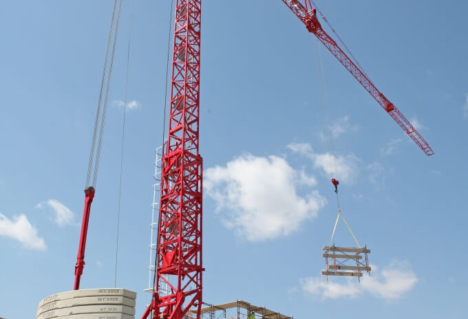 Quasius-Construction-finds-perfect-job-site-solution-with-Potain-self-erecting-tower-crane-06.jpg