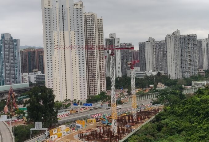 NFT-deploys-Potain-topless-cranes-for-Hong-Kong-housing-project-06.jpg