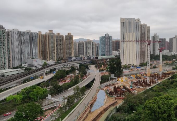 NFT-deploys-Potain-topless-cranes-for-Hong-Kong-housing-project-07.jpg