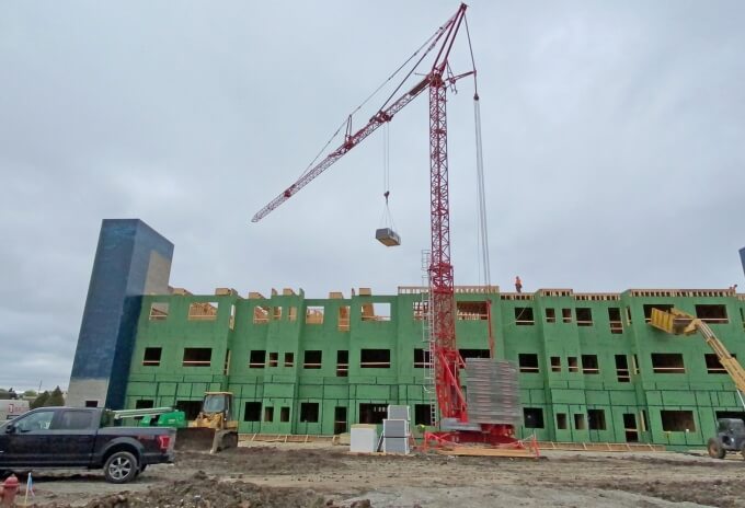 Fager Framing reduces build time by 50% with Potain self-erecting tower crane (Picture 3) Fager-Framing-reduces-build-time-by-50%-with-Potain-self-erecting-tower-crane-03.jpg