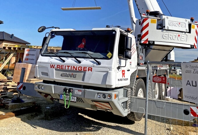 “7.5 t counterweight on board” – the GMK3050-2 convinces Austrian equipment rental company W. Reitinger to purchase first Grove mobile crane (Picture 1) GMK3050-2-convinces-Austrian-equipment-rental-company-W-Reitinger-to-purchase-first-Grove-mobile-crane-1.jpg