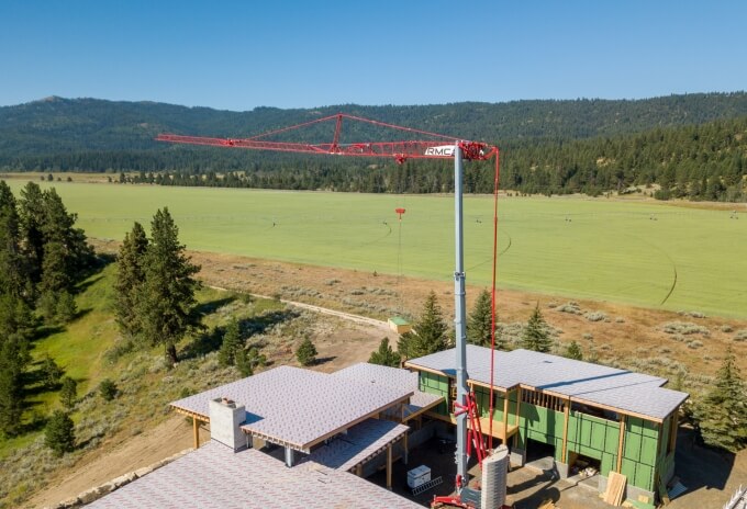 Potain-cranes-drive-efficiency-for-Pinetop-Custom-Homes-01.jpg