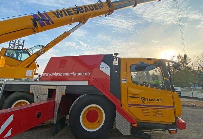 Wiesbauer’s new GMK5150L on its second job erecting a Potain MDT 178 tower crane from a distance of 18 m (Image 7) Wiesbauer-strengthens-fleet-with-new-Grove-GMK5150L-all-terrain-crane-7.jpg