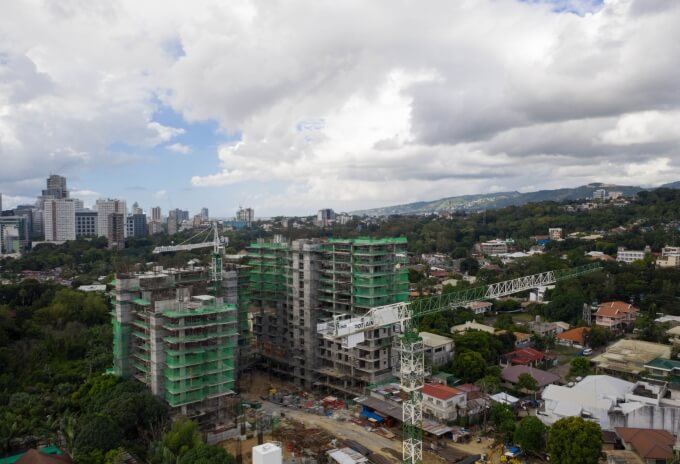 First Potain MCT 275 cranes in the Philippines get to work (picture 2) First-Potain-MCT-275-cranes-in-the-Philippines-get-to-work-02.jpg