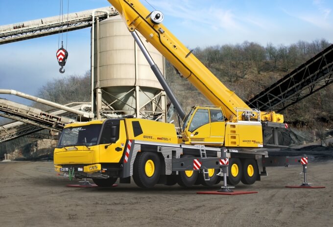 Grove GMK5150L-1 with new carrier cab GMK5150L-1-image-on-jobsite.jpg