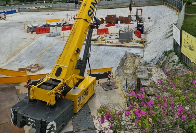 Singapore’s first Grove GMK5250XL-1 delivered to Sin Heng Heavy Machinery (Picture 1) Singapores-first-Grove-GMK5250XL-1-delivered-to-Sin-Heng-Heavy-Machinery-01.jpg