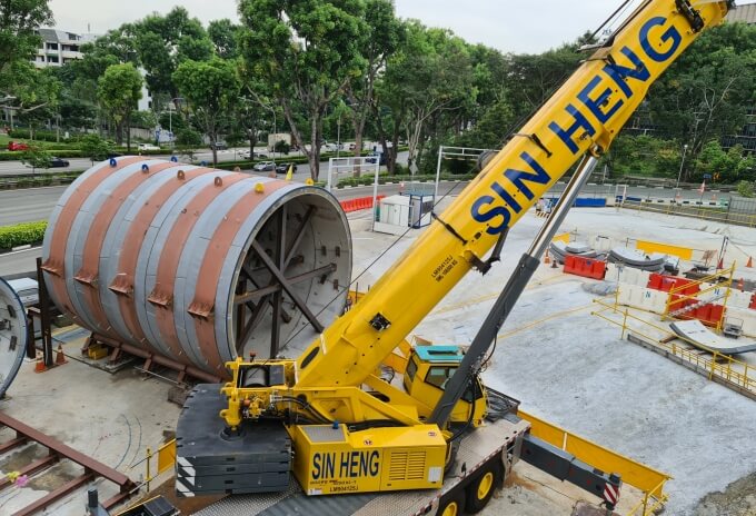 Singapore’s first Grove GMK5250XL-1 delivered to Sin Heng Heavy Machinery (Picture 2) Singapores-first-Grove-GMK5250XL-1-delivered-to-Sin-Heng-Heavy-Machinery-02.jpg