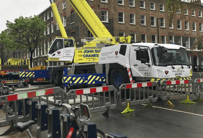 John Sutch Cranes’ new Grove GMK5200-1 all-terrain crane on its first job at Great Ormond Street Hospital in London. John-Sutch-Cranes-raises-awareness-and-funds-for-the-Christie-cancer-charity-with-specially-wrapped-Grove-GMK5200-1-01.png