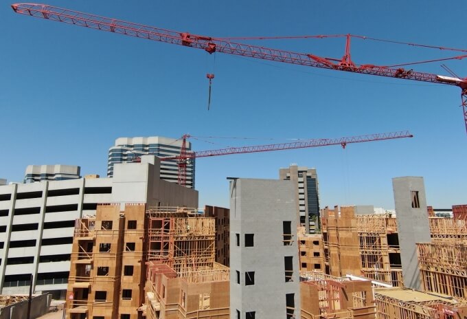 Potain cranes conquer jobsite with footprint restrictions at downtown Phoenix development (image 1) Potain-cranes-conquer-jobsite-with-footprint-restrictions-at-downtown-Phoenix-development-01.jpg