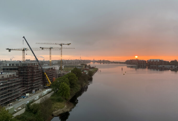 Grove GMK5250L-1 disassembles Potain MDT 132 G8 in Wilhelmshaven, Germany, in just one day (image 2) Grove-GMK5250L-1-disassembles-Potain-MDT-132-G8-in-Wilhelmshaven-Germany-in-just-one-day-2.jpg