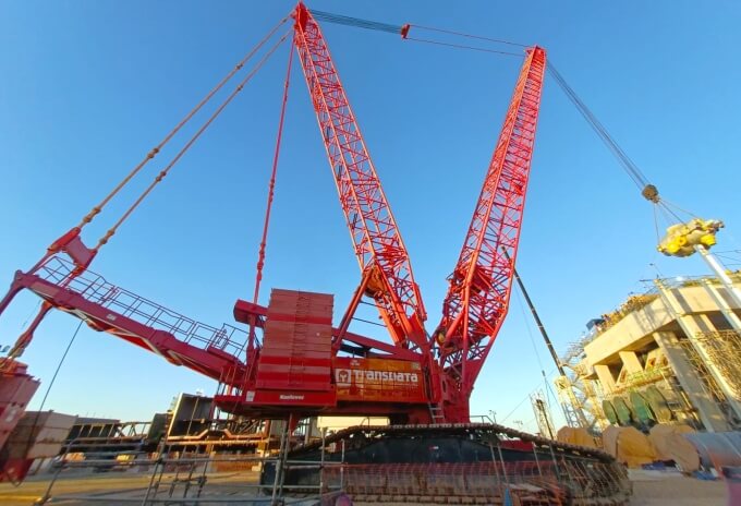 A locadora Transdata utilizou seu guindaste sobre esteiras Manitowoc 18000 na expansão de uma termelétrica a gás natural em Porto do Açu, Rio. Manitowoc-partners-awarded-the-prestigious-Top-Crane-Brasil-Award-2023-2.jpeg