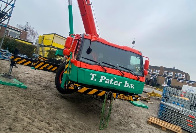 The Grove GMK5150XL is instructed to lift concrete floor panels for a community building and sports hall. Dutch-crane-company-goes-XL-with-Grove-to-boost-growth-02.jpg