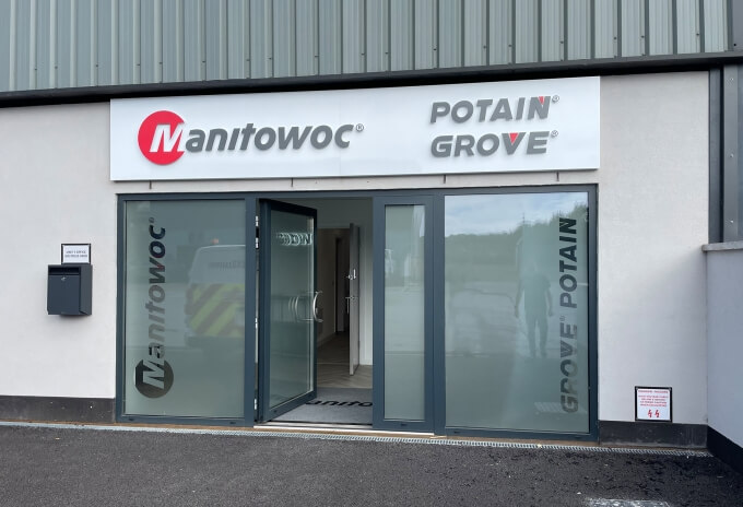 Manitowoc is celebrating the opening of its second UK service facility as it continues to invest in local aftermarket support to enhance customer service. Manitowoc-opens-additional-UK-service-facility-to-expand-crane-sales-and-aftermarket-growth-2.jpg