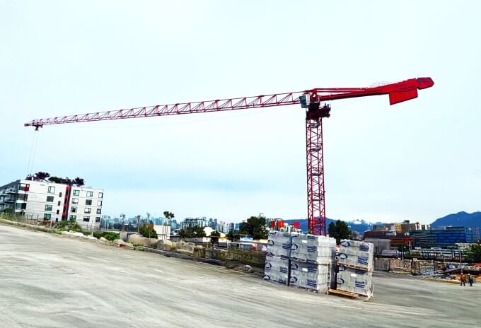 Potain-tower-cranes-support-Canadas-3-billion-subway-extension-project-1.jpg